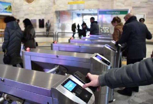 Bakı metrosunun bütün stansiyalarında QR biletlə ödəniş mümkün olub