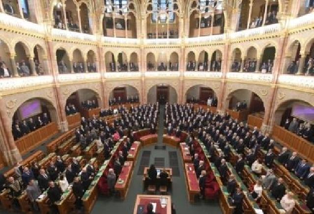 Macarıstan parlamenti bu gün İsveçin NATO üzvlüyünə səs verəcək