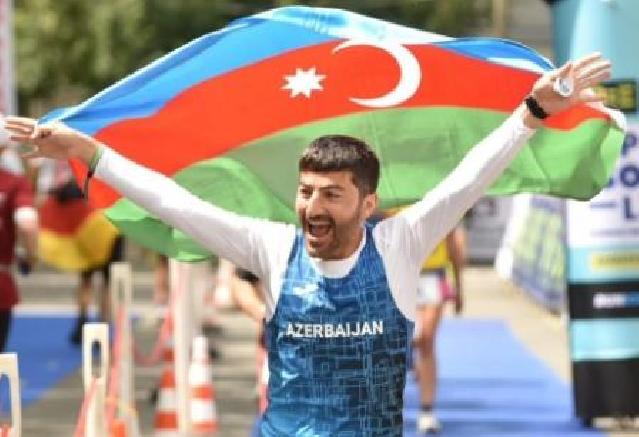 Azərbaycan atleti dünya çempionatında gümüş medal qazanıb