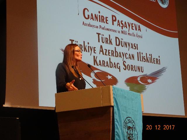 Qənirə Paşayeva Qaziantepdə konfransda çıxış edib