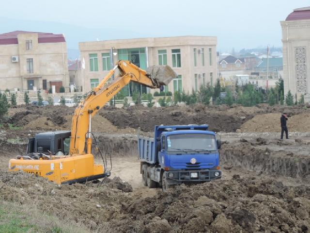 Ağsuda yeni Bayraq meydanı açılacaq