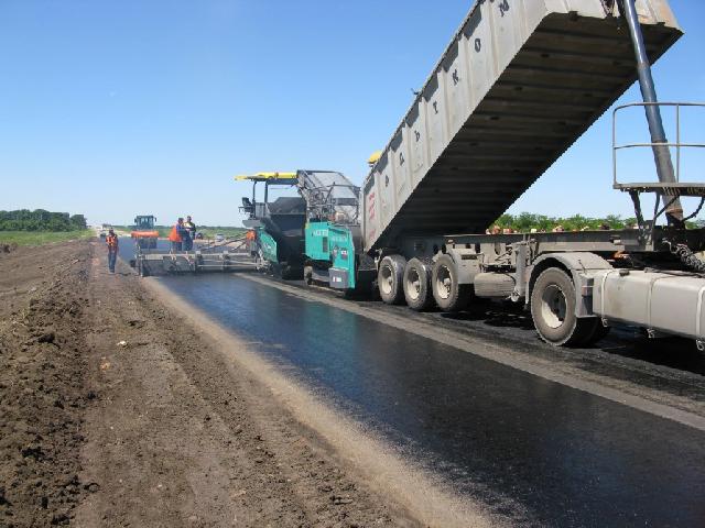 İlham Əliyev Xaçmazda yol tikintisinə 10,1 milyon manat ayırıb