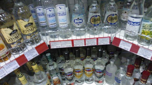 Azərbaycana gətirilən alkoqollu içkilərə və tütünə görə aksiz vergiləri artdı