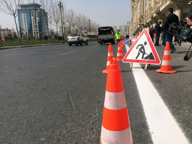 Bakı-Sumqayıt yolunda təmir işləri davam edir