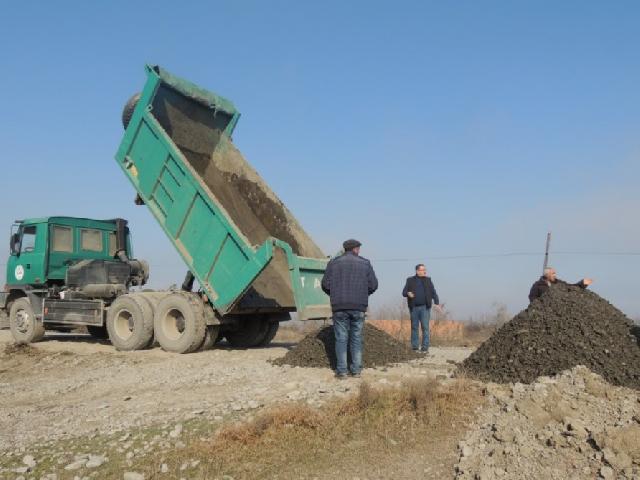 İlham Əliyev Samuxda yol tikintisinə 4 milyon manat ayırıb