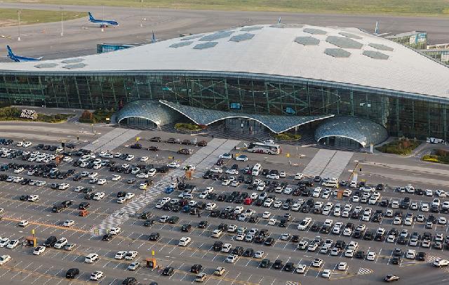 Heydər Əliyev Beynəlxalq Aeroportu bu il 3 milyondan çox sərnişinə xidmət göstərib