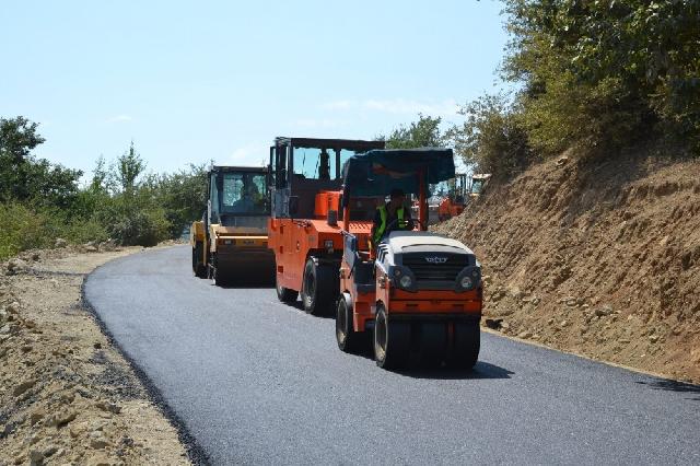 İlham Əliyev Qubada yol tikintisinə ilkin olaraq 7,5 milyon manat ayırıb