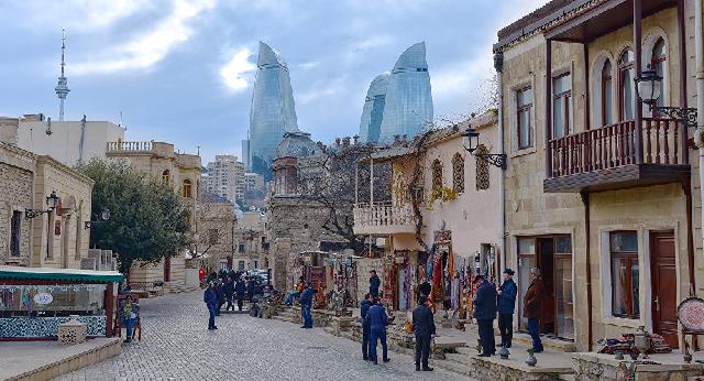 Bu il Azərbaycana 193 ölkədən 2,2 milyon əcnəbi gəlib