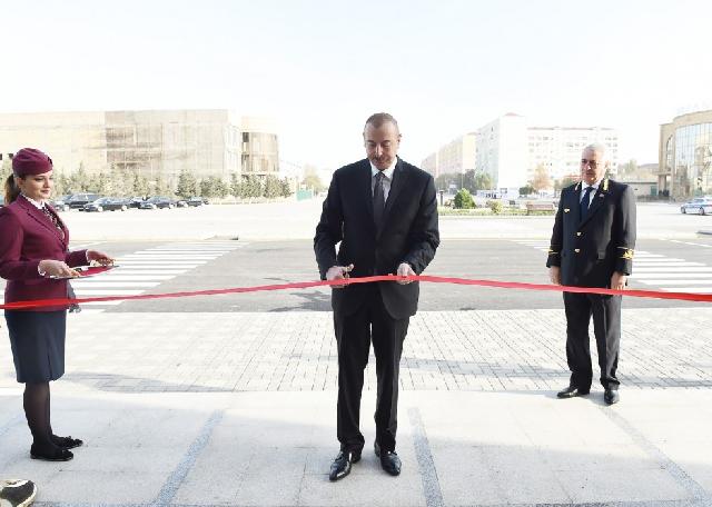 İlham Əliyev Sumqayıt Dəmir Yolu Vağzalının açılışında iştirak edib