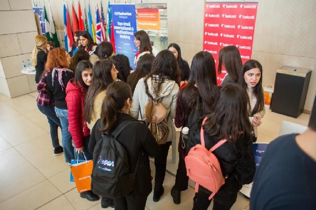 "Bakcell" ADA Universitetində keçirilmiş karyera yarmarkasına qatılıb