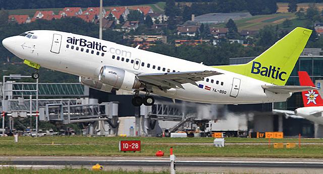 "AirBaltic" yenidən Riqa-Bakı aviareysini açır