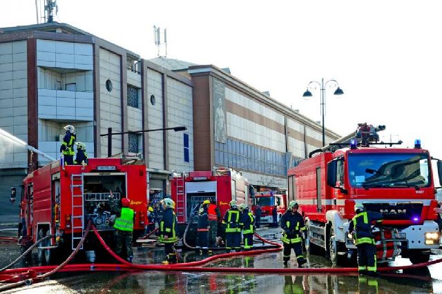 “Diqlas” ticarət mərkəzində baş vermiş yanğın tam söndürülüb