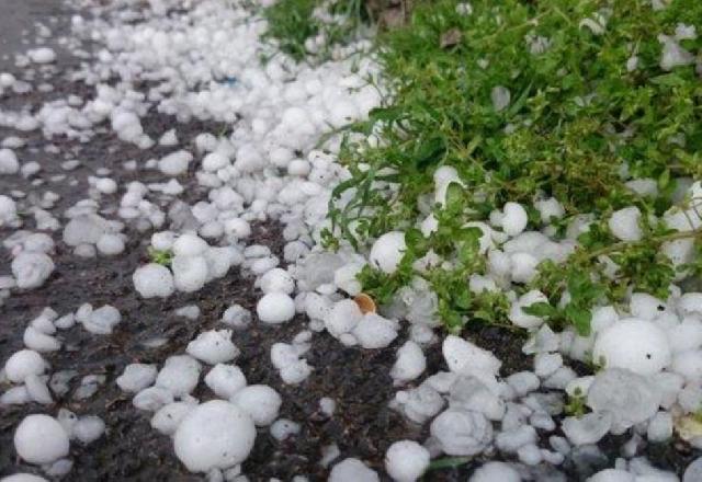 Daşkəsəndə dolu düşdü, bir çox rayonlarda isə şiddətli yağış yağır