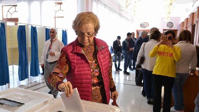 Ramiz Mehdiyevin 75 yaşlı həyat yoldaşı vəzifəyə təyin olundu