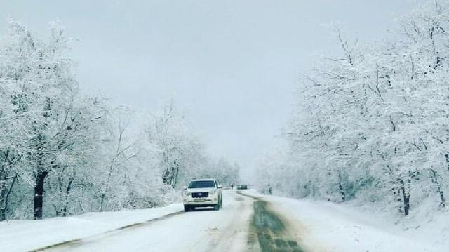 Sinoptiklərdən xəbərdarlıq: Qar yağacaq, yollar buz bağlayacaq