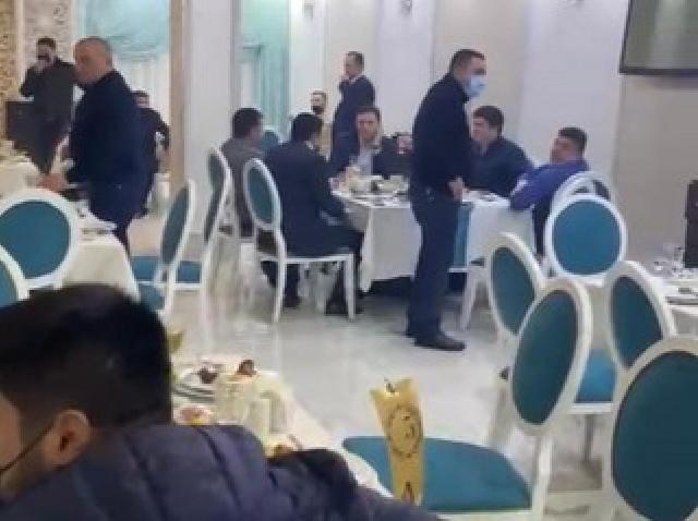 Bakıda restoranda toy məclisi keçirənlər aşkarlandı - Video