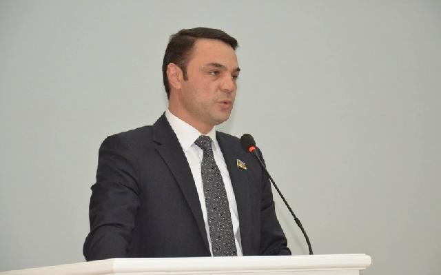 Nazir deputatın döydüyü polisi Bakıya çağırdı-iş nəzarətə götürüb