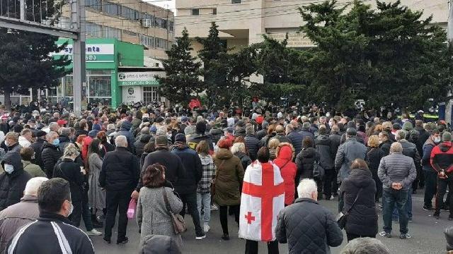 Tbilisidə Saakaşviliyə dəstək aksiyaları keçirilir