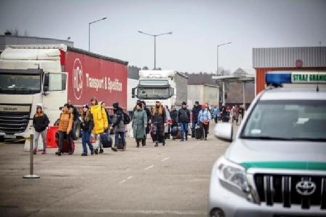 Ukraynadan Polşaya keçən qaçqınların sayı 2 milyon nəfərə çatır