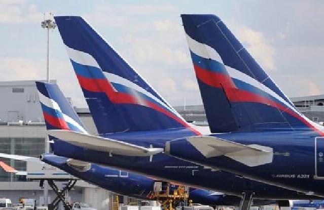 London Rusiyanın üç aviakompaniyasına qarşı sanksiya tətbiq edib