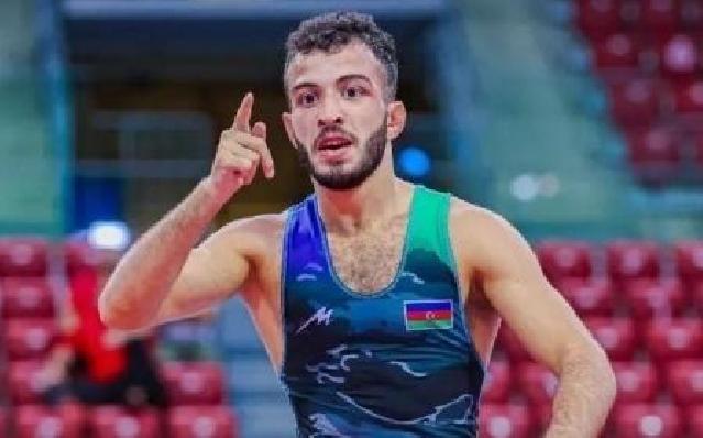 Güləşçimiz Nihad Quluzadə  dünya çempionatında gümüş medal qazanıb
