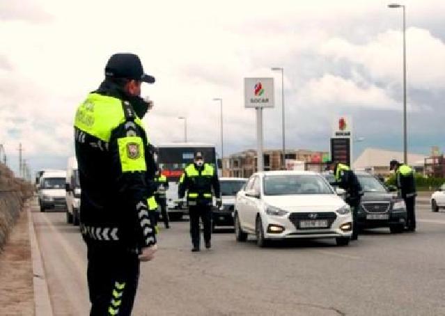 "KAMAZ"ı yol polisinin üstünə sürən ata və oğlu saxlanılıb