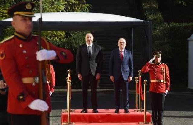 Azərbaycan prezidentinin Tiranada rəsmi qarşılanma mərasimi olub