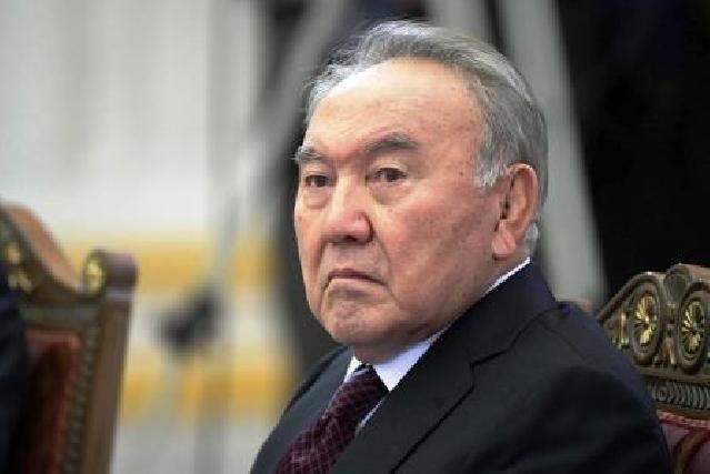 Nursultan Nazarbayev dövlət təhlükəsizlik təminanıtını da itirir