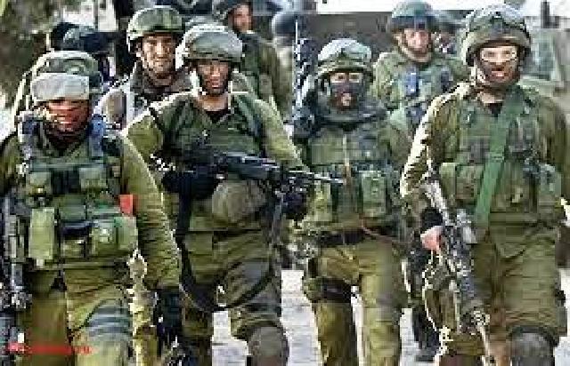 İsrail ehtiyatda olan 300 min hərbçini orduya çağırır