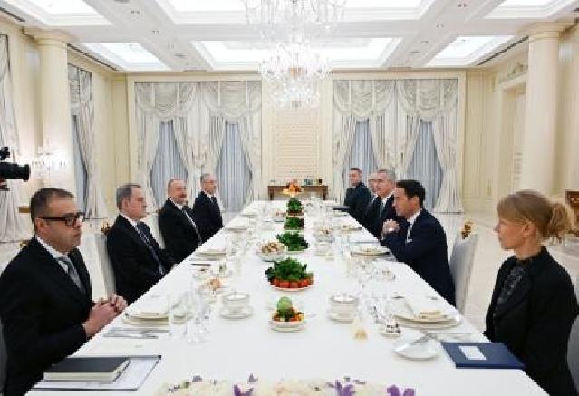 İlham Əliyevin NATO-nun baş katibi ilə şam yeməyi əsnasında geniş tərkibdə görüş olub