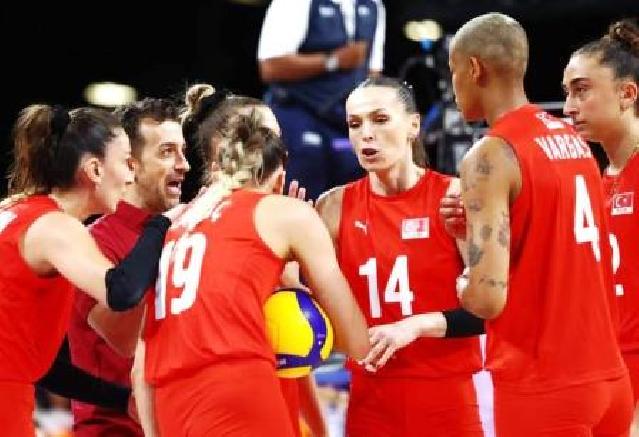 Türkiyənin qadın voleybol millisi "Paris-2024"ə qələbə ilə başlayıb